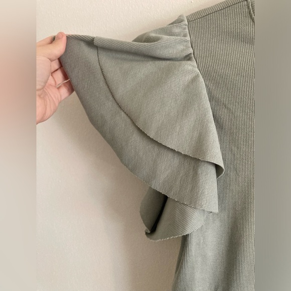 Express Flutter Sleeve Button Suit Green Ribbed XL NWT - Picture 3 of 8